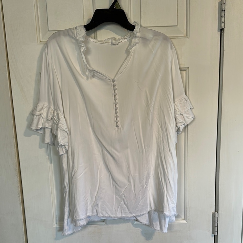 Given Kale White Top size large women’s
